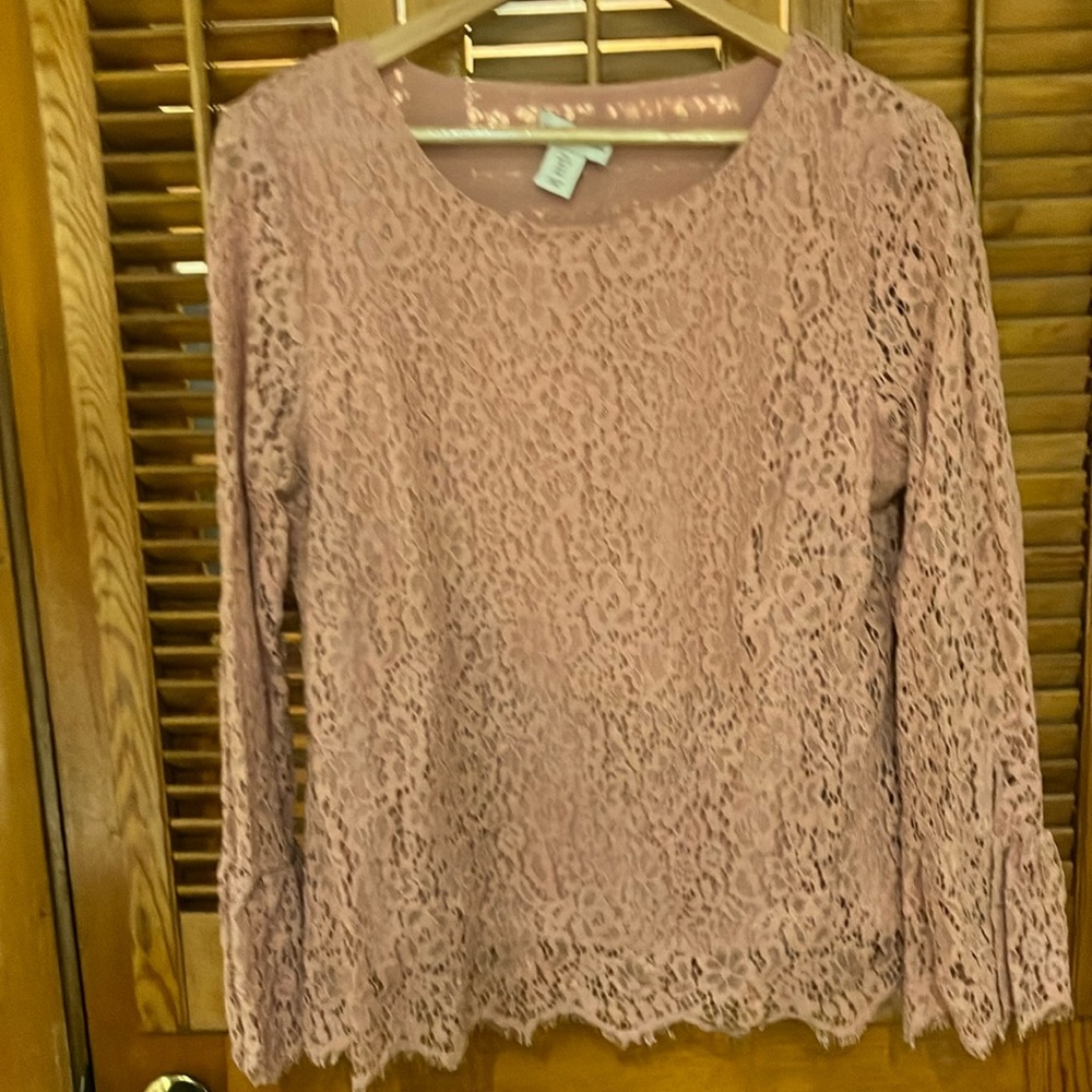 Adrienne Vittadini Large Blush/Dusty RoseLace Bell-Sleeve Blouse